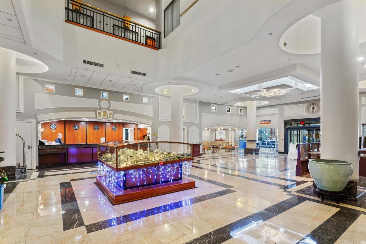 Wyndham Garden Baronne Plaza Hotel Nova Orleães Exterior foto